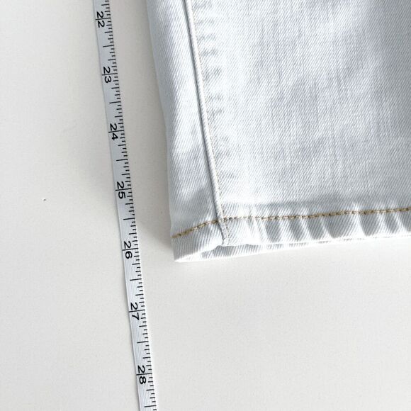 Lucky Brand Women's Cropped Jeans Five Pocket Charlie Skimmer Light Blue Size 28 - Picture 8 of 10